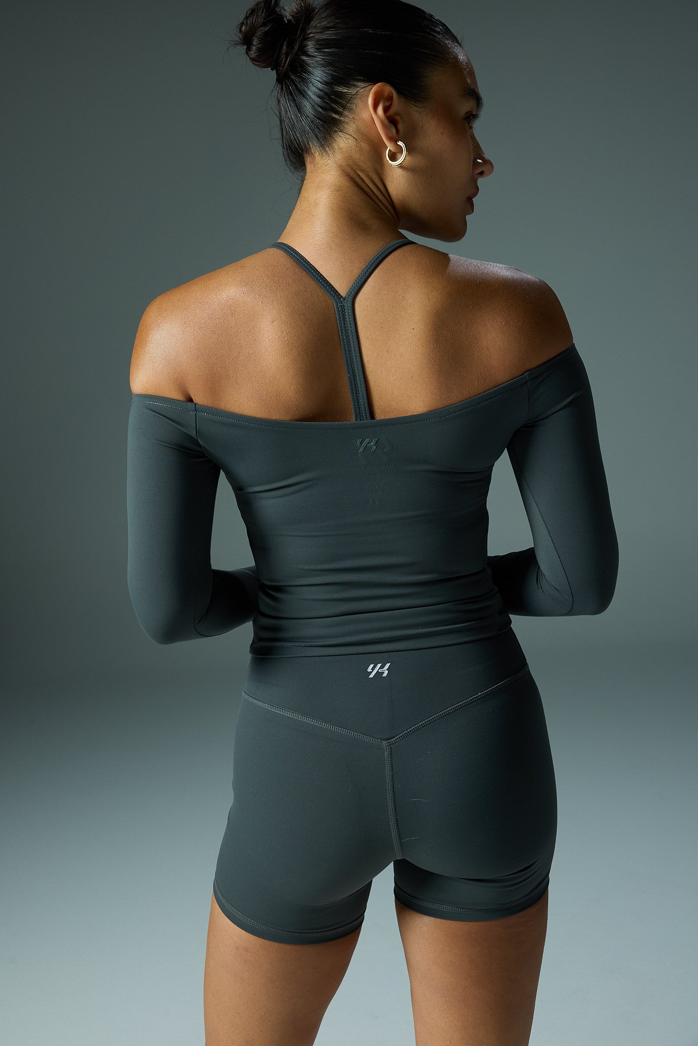 YK Move Sculpt 5" Shorts | Charcoal