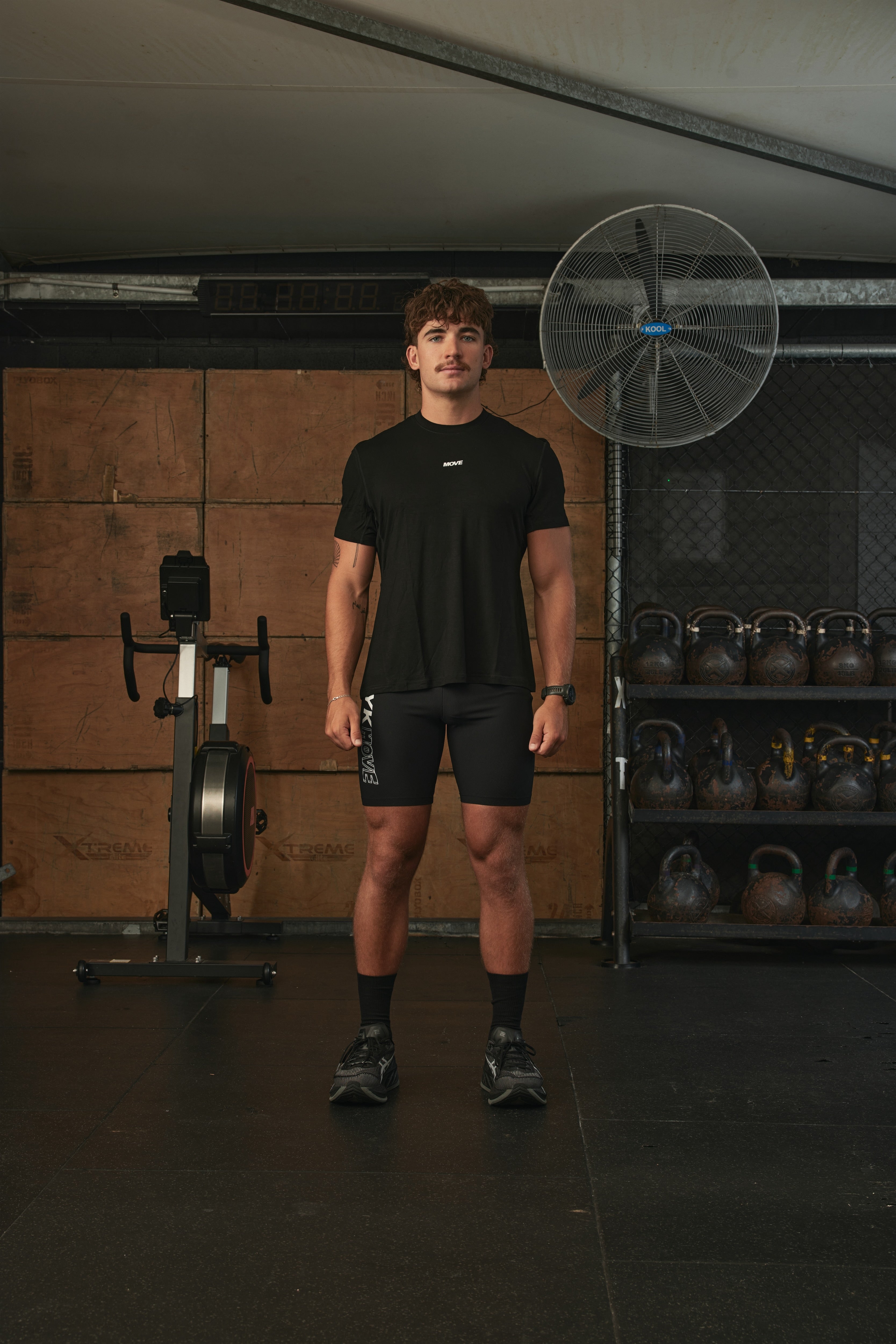 YK Move Flow Tee | Black