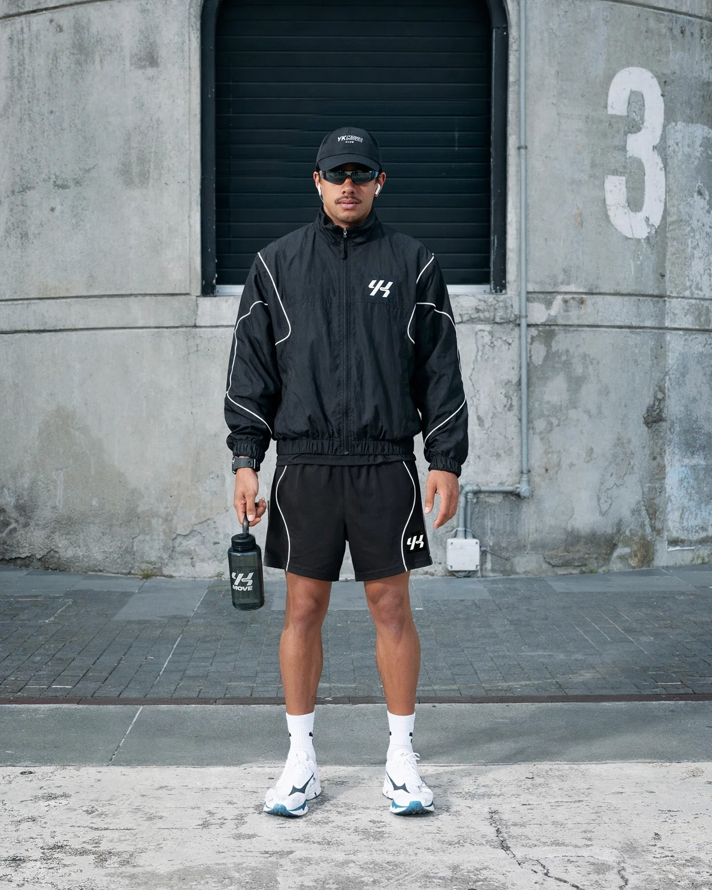 YK Move Speed Panel Shorts | Black