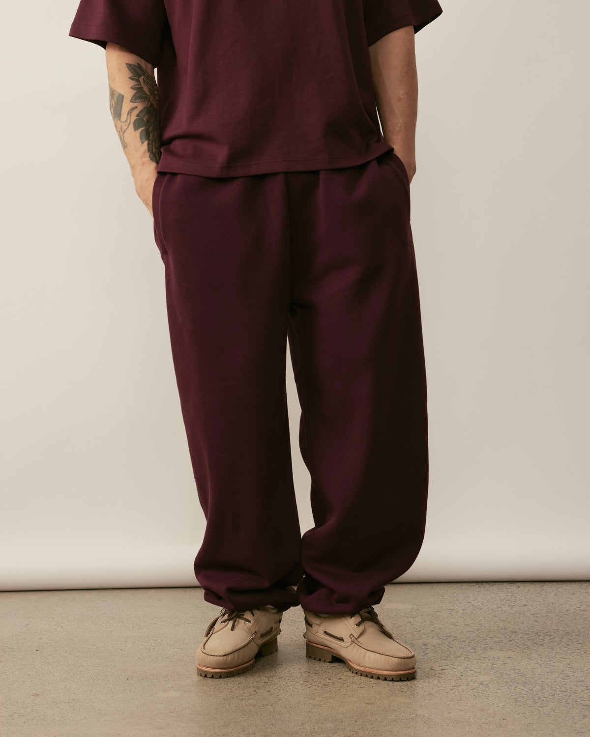 Core Essentials Cuffed Sweatpants | Burgundy-3