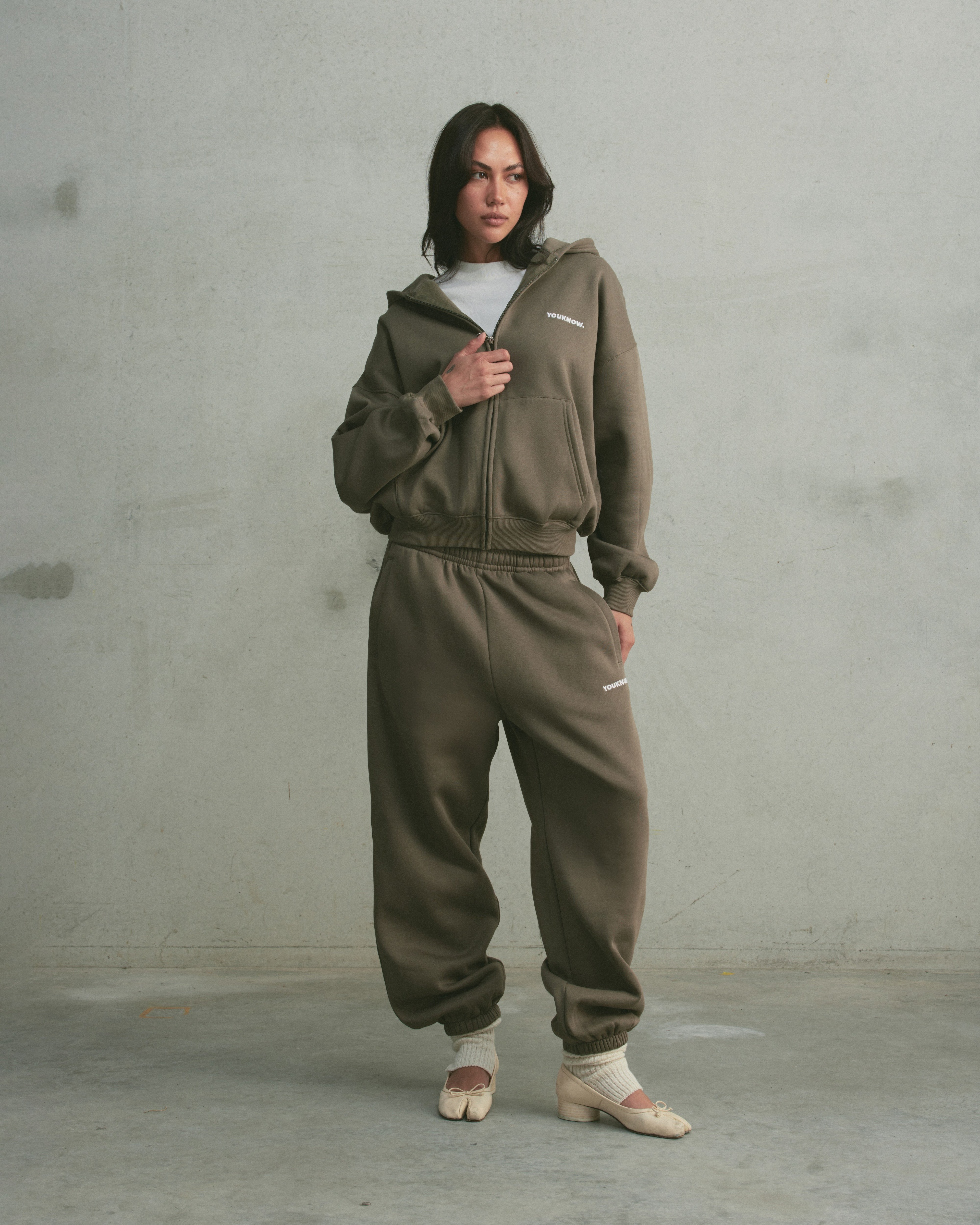 Core Cuffed Sweatpants | Seaweed-4
