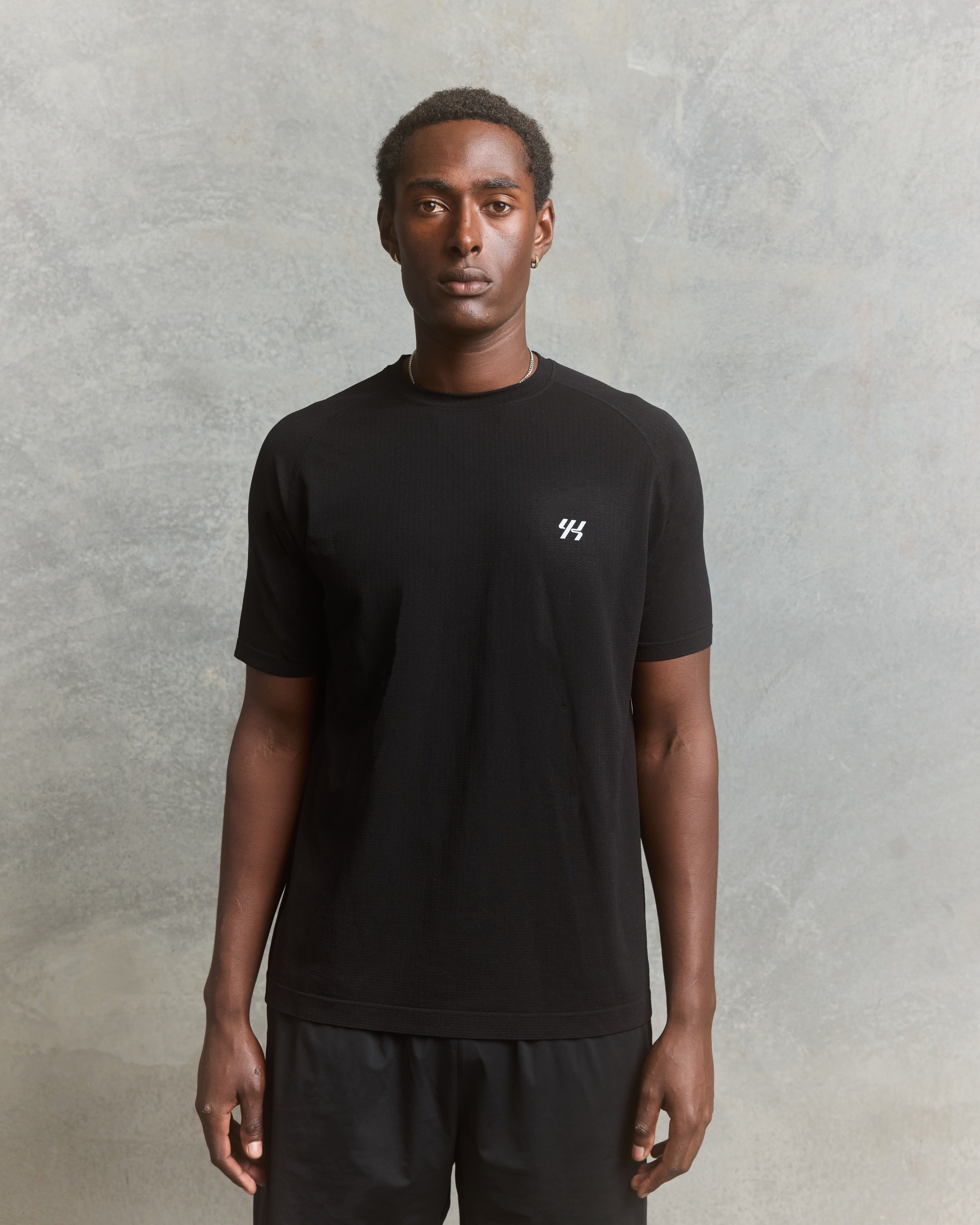 YK Move Fitted SS Tee | Black-3