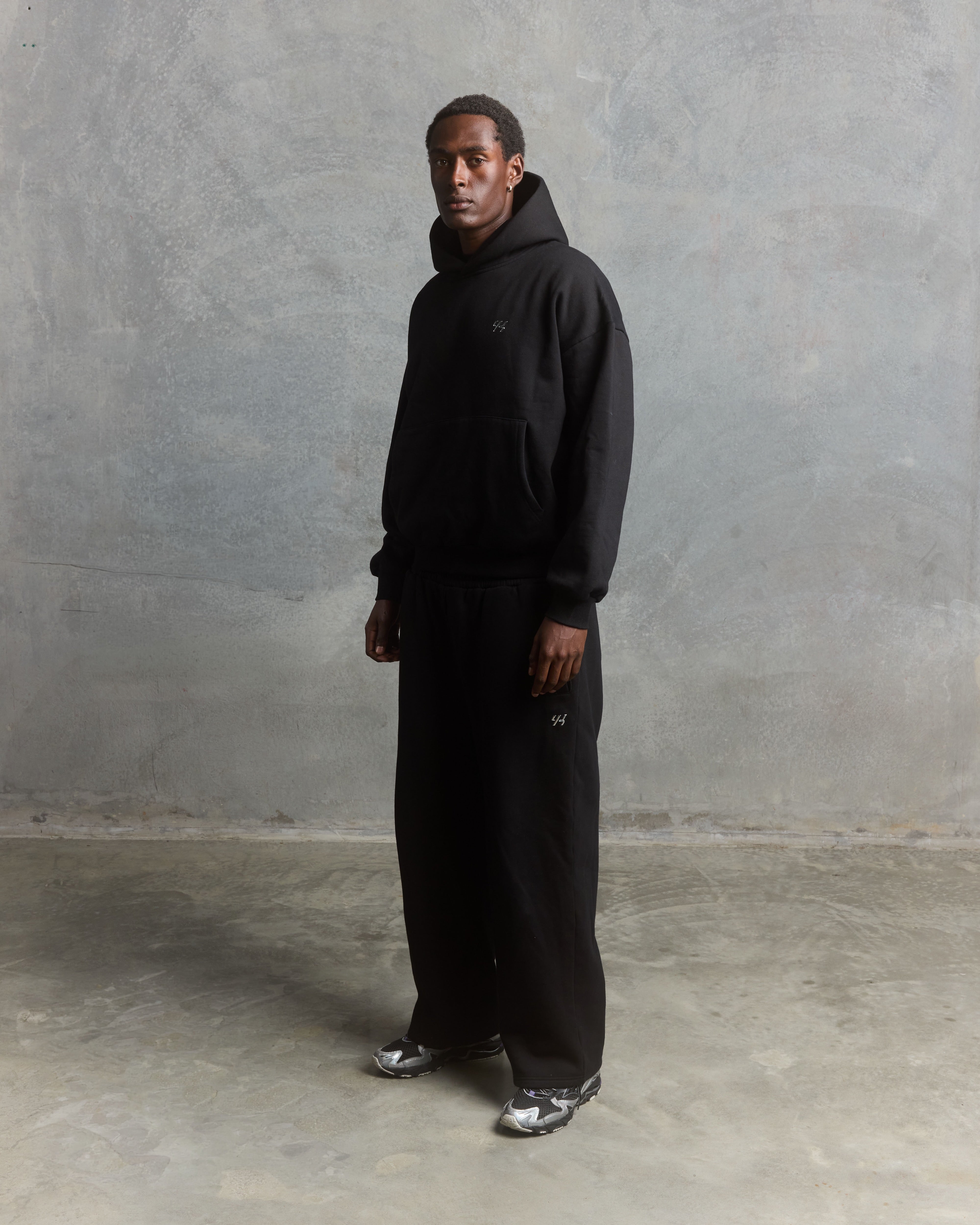 YK Move Reset Sweatpants | Black
