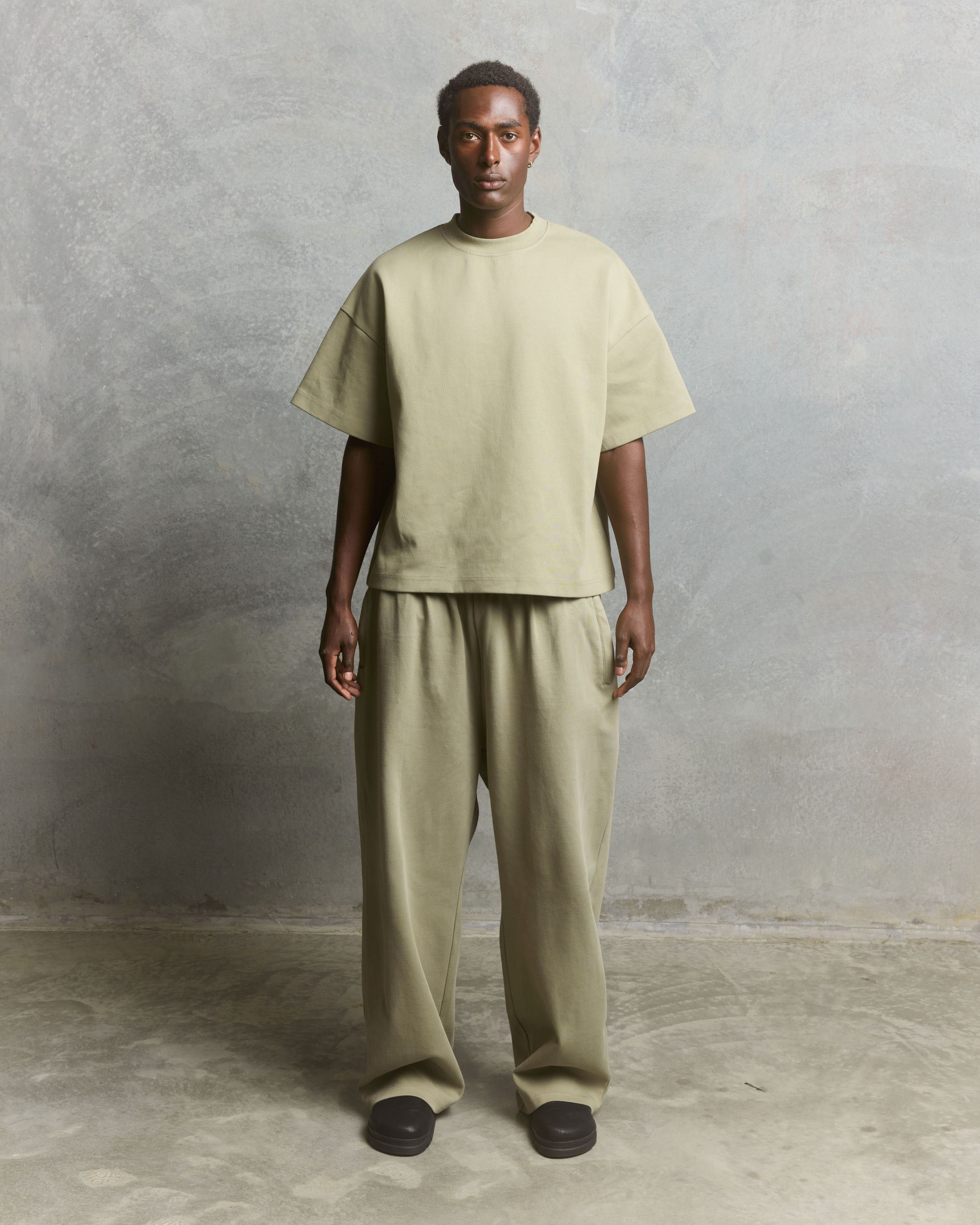 Nothing 400 Tee | Moss-5