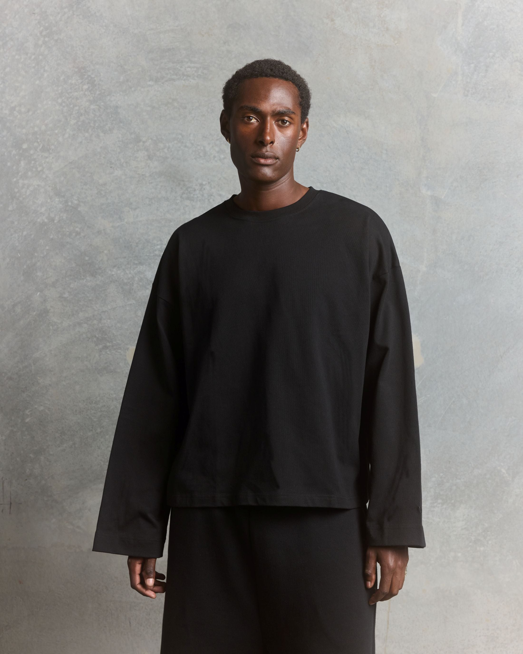 Nothing Wide Long Sleeve Tee | Tar